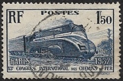 Locomotive à vapeur carénée type Pacific